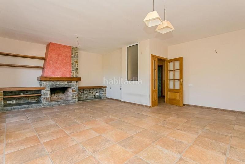 Foto abd61dc4-84de-40e7-b755-f46943f1bef8. Chalet  adosado en sant climent en Sant Climent de Llobregat