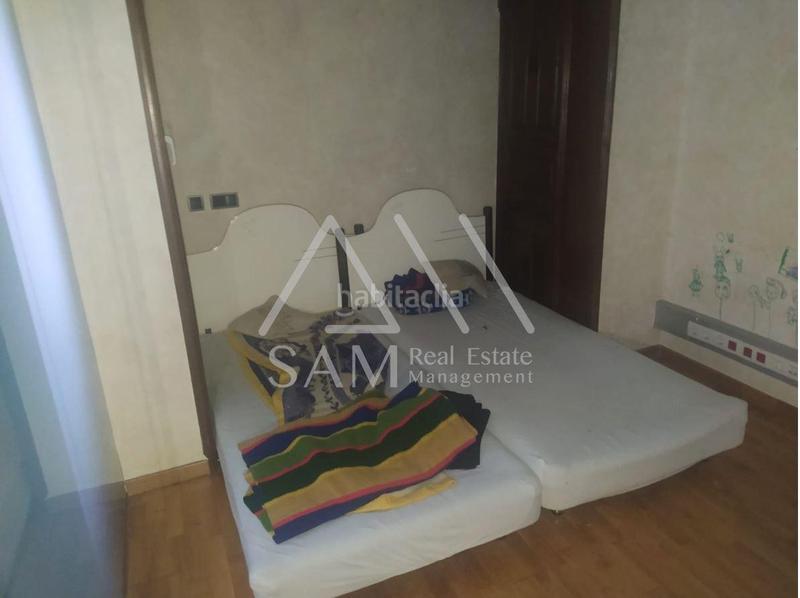 Foto f8554750-9c89-43dc-96b3-29a56204df88. Büro mit parking in Fort Pienc Barcelona