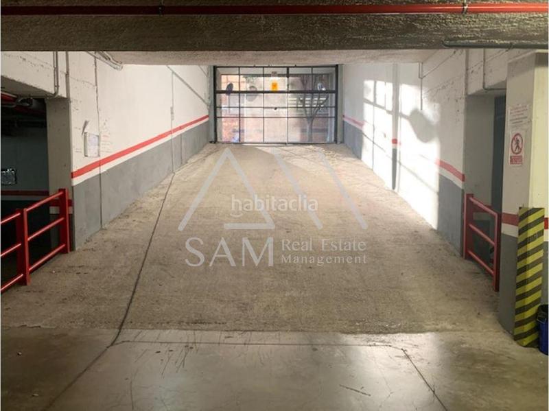 Foto 84872fd8-844e-4fad-bdbe-e88a5feb19bb. Parking coche plaza de parking en sant andreu, en Barcelona