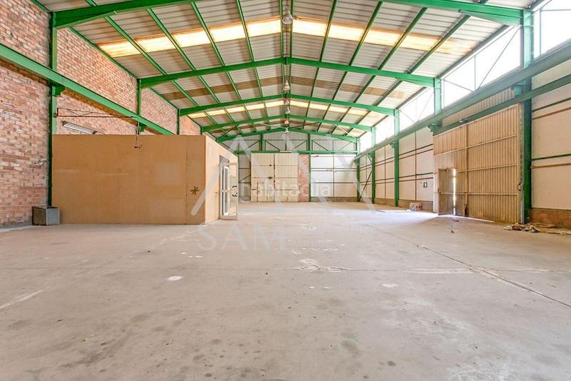 Foto 051705de-9af1-4800-b41b-2f65ff6ca1b0. Capannone industriale in Barri Antic Manresa