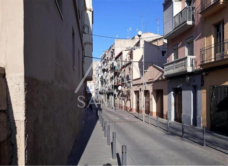 Foto 9bd139ad-09da-409c-8c3b-d686237be2b4. Local comercial oportunidad única! local comercial en bruto en el centro en Lleida