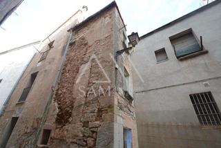 Casa a Prats de Rei (Els). Casa a reformar en el casco antiguo de els prats de rei  ubicaci