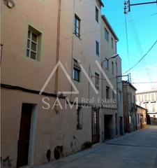 Appartement à Cardona. Amplio piso a reformar  gran potencial y distribución versátil