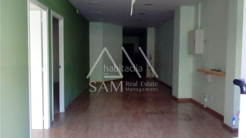 Foto 7fd757ee-ae54-4358-ae90-54b0b2e6e125. Local comercial a Instituts-Universitat Lleida