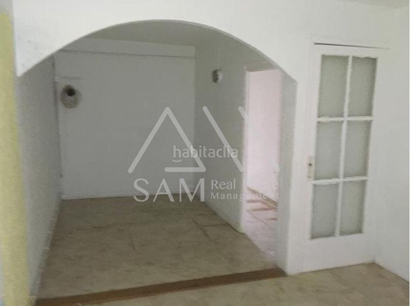 Foto 5a2ede99-0af2-4ae3-96c0-52fab185739f. Edificio in Navàs