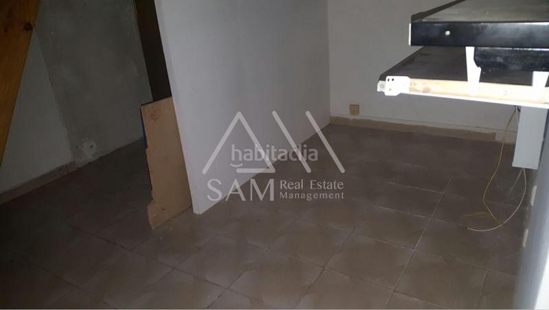 Foto 5271dd4d-e5aa-4b4c-8b31-e1bc823c2bd7. Local comercial en Centre - Passeig i Rodalies Manresa