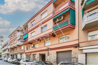 Appartement à Centre-Eixample-Can Llobet. En barbera del valles