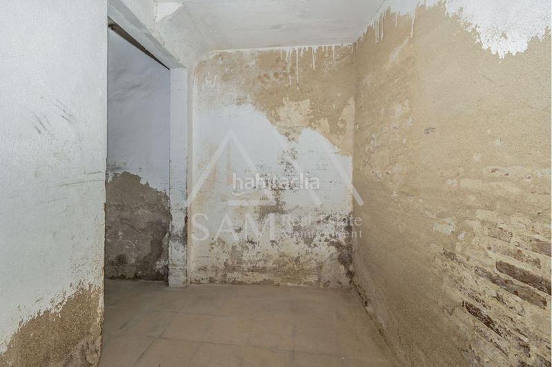 Foto 51bb03a0-bcda-44f6-887f-28ab3f811dc2. Business premise in Raval Barcelona