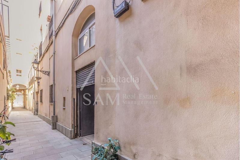 Foto 36bf193f-b01b-4a2a-a4e9-e34267ad578c. Local comercial en Raval Barcelona
