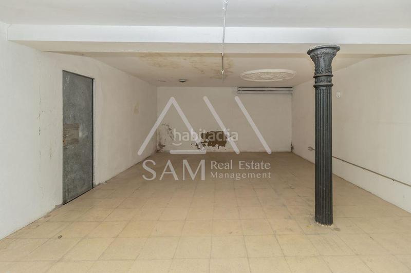 Foto 6f24931c-d460-4ebe-9788-5b8a5a5d261f. Local commercial dans Raval Barcelona