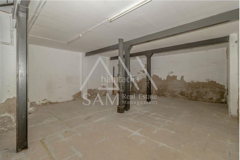 Foto f4524da1-ef97-4268-8755-989f11ab2817. Local commercial dans Raval Barcelona