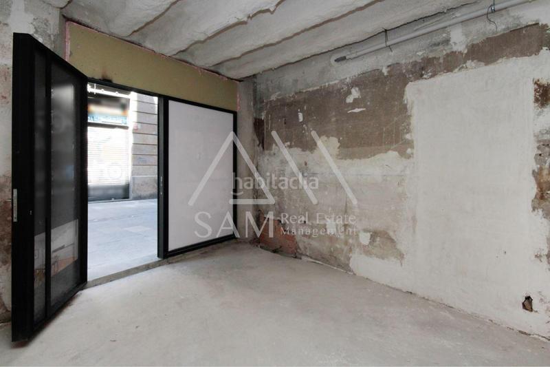 Foto 5380cbbf-04f0-4a8c-a9e2-6c05dda6abb7. Local comercial en Raval Barcelona