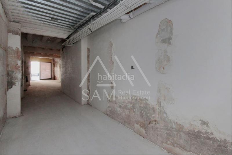 Foto ed7ad394-0de0-466f-8244-e4fc8faa8442. Local comercial en Raval Barcelona