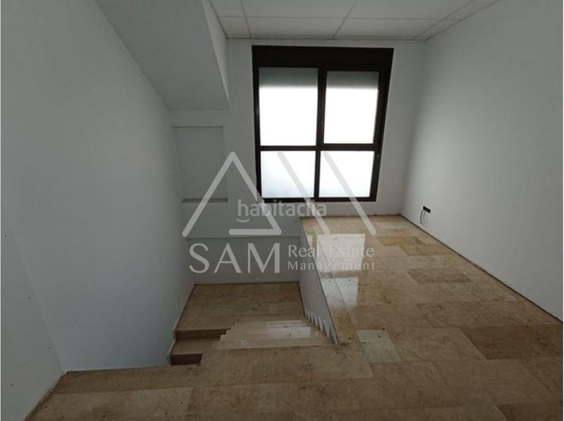 Foto a60e9b84-f320-4914-8cbb-8fb92193ad46. Locale commerciale in Molins de Rei