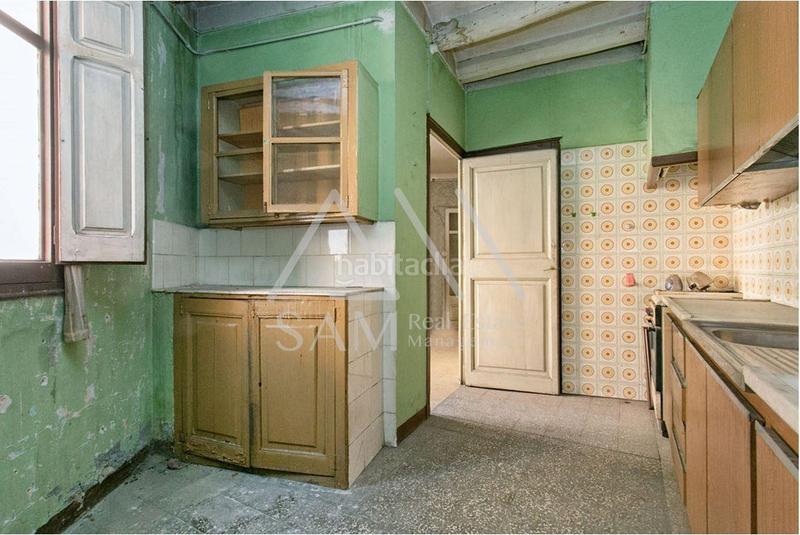 Foto fd4ad8fe-7fc1-4132-bd47-da2d2ed4af2b. Edificio en Barri Antic Manresa