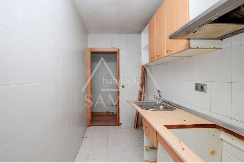 Foto c6e754e3-9011-476a-9594-47f53511eba8. Ground floor in Centre-Eixample-Can Llobet Barberà del Vallès