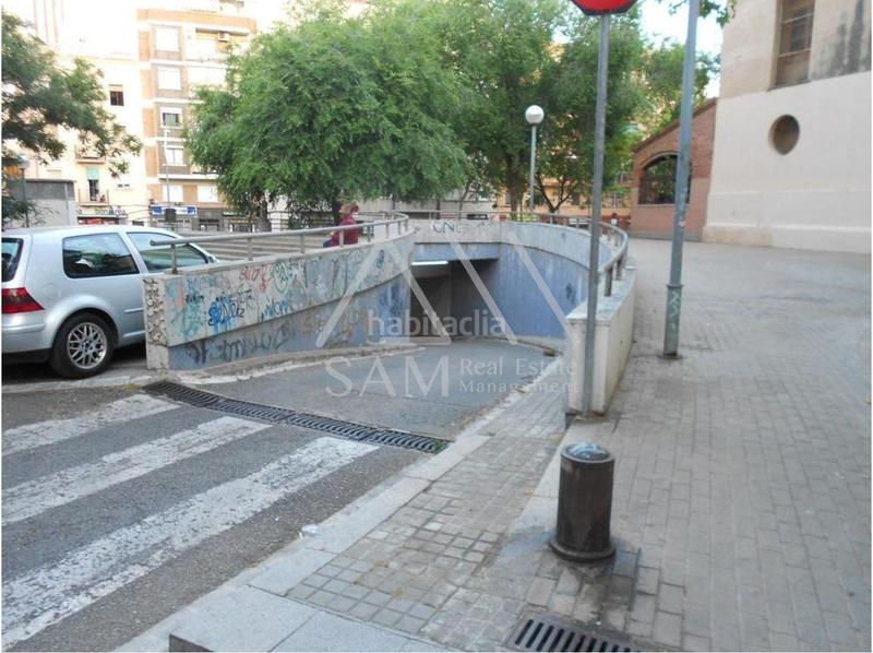 Foto f1f0d8fc-8968-4aec-b689-7aa029954f53. Autoparkplatz in Prosperitat Barcelona
