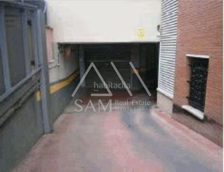 Foto 4f70f9a6-30b5-487e-a82f-454dcef358b9. Parking coche en bases de Manresa - carretera de santpedor Manresa