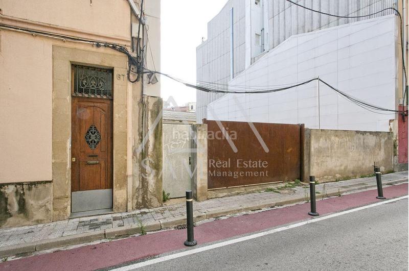 Foto 33e8a3c6-2c5a-4a73-b022-099ca1a19370. Terreny residencial a Centre - Passeig i Rodalies Manresa
