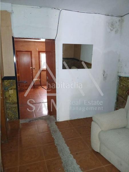 Foto 3a711a55-17c6-4024-9bbf-72c91f0cb03d. Planta baixa a Artigues Badalona