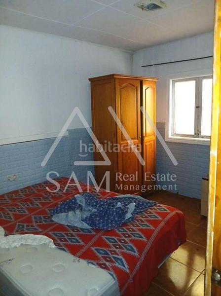 Foto 48a2137f-5b2f-4262-850d-3b24d5bf6abf. Planta baja en Artigues Badalona