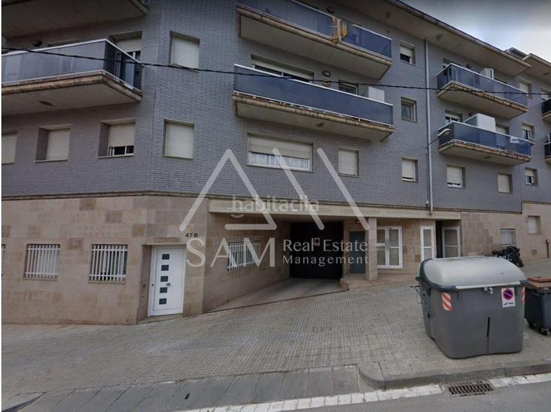 Foto 5d5f8ad3-23e9-41db-a1ea-314ce0d9f4c1. Parking voiture dans Plaça Catalunya Manresa