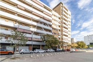 Business premise in Parc d´Europa