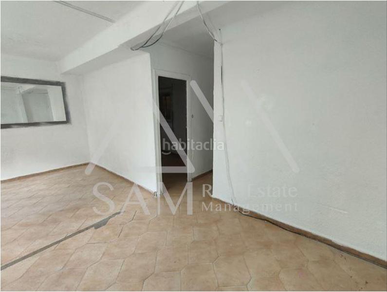 Foto d002cd92-f270-4d3f-a459-b4e50d7fbe6d. Pis a La Salut Badalona