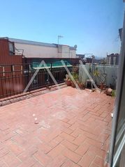 Dachwohnung in Llefià