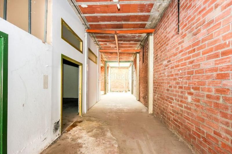 Foto 07bcda0d-afd7-45b3-9252-1092c5ba3479. Local comercial a Font Verda Granollers