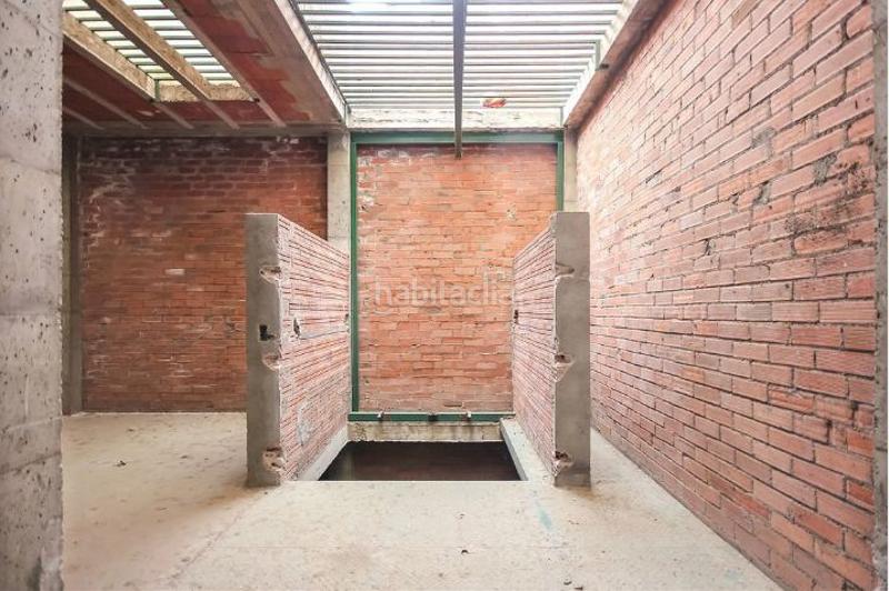 Foto d19a6da0-ca9f-49f2-a2c1-9416d355f665. Local comercial a Font Verda Granollers