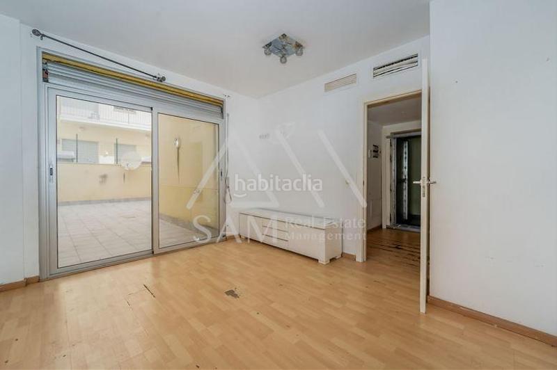 Foto d5ca0ac3-de42-484d-b597-22d1e638cda5. Etagenwohnung in Hostafrancs Sabadell