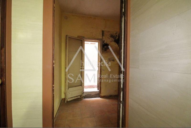 Foto ca297e76-cde3-41f1-b1e1-80f42c2ce53a. Local commercial dans Vilapicina - Torre Llobeta Barcelona