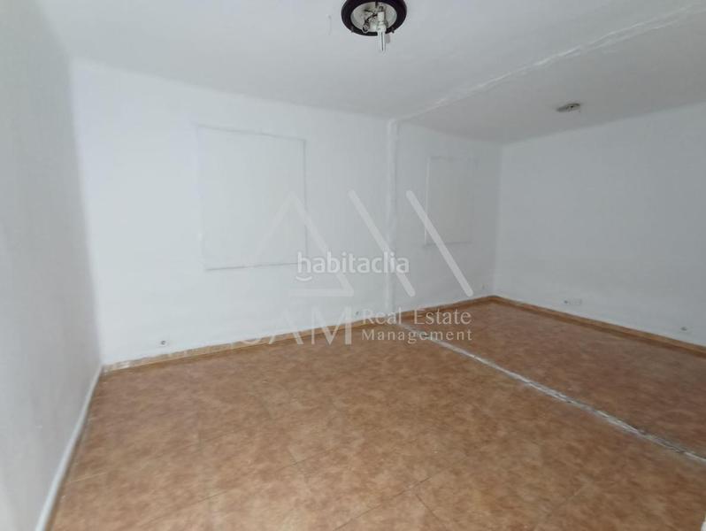 Foto bd1ea720-48ce-4e10-887e-e55a731cff60. Pis a Sant Roc Badalona