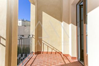 Pis a Raval. Vivienda exclusiva junto a plaza catalunya y calle pelayo, con p