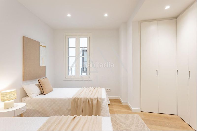 Piso vivienda exclusiva junto a plaza catalunya y calle pelayo, con piscina comunitaria en Barcelona - Imagen 24