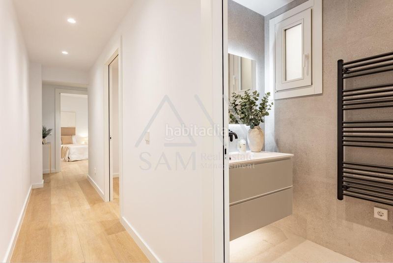 Piso vivienda exclusiva junto a plaza catalunya y calle pelayo, con piscina comunitaria en Barcelona - Imagen 29