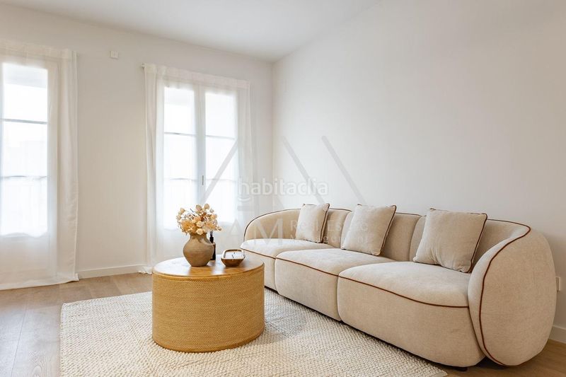 Piso vivienda exclusiva junto a plaza catalunya y calle pelayo, con piscina comunitaria en Barcelona - Imagen 11