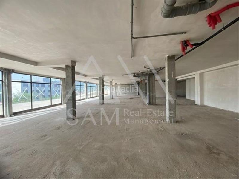 Foto b86934ad-528c-4747-9de6-a834a223c26a. Local comercial en Callús