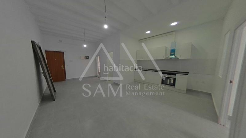 Foto 9d317331-6879-47a2-996a-18c26631c42a. Appartamento in El Clot Barcelona