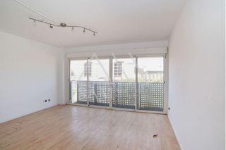 Etagenwohnung in La Verneda - La Pau
