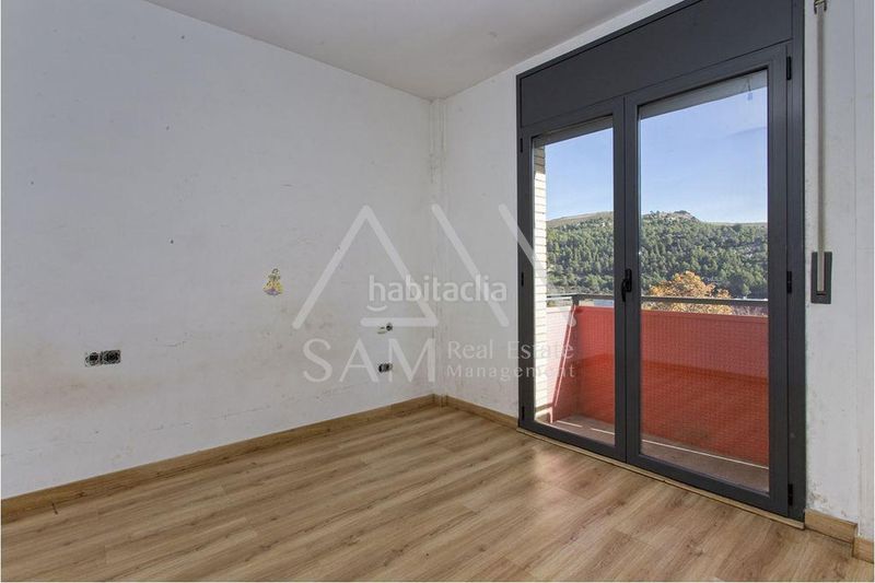 Foto 0e6fd6e6-8541-4323-a845-f3b765e53dd4. Dúplex a Congost-Santa Caterina Manresa