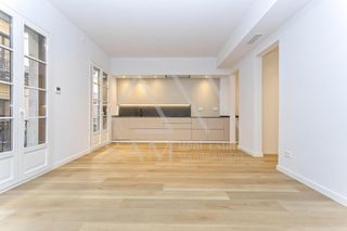Appartement à Raval. Vivienda exclusiva con piscina comunitaria en el corazón de barc