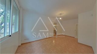 Flat in Llefià