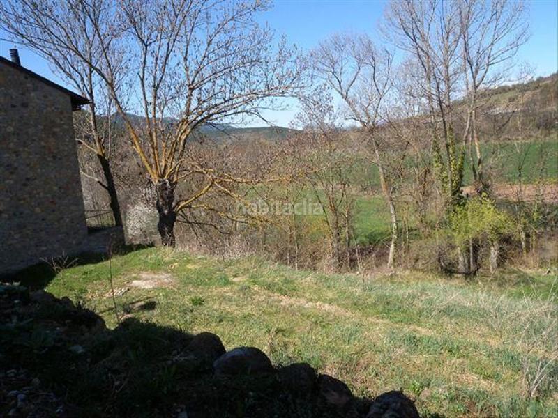 Foto 819d0629-f3fb-4f9e-b6a2-6ad7f98bbc2d. Terreny residencial a carrer ponent a Riu de Cerdanya