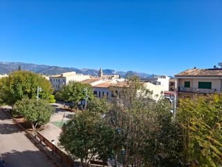 Rent Flat  Carrer jaume i 15. Piso muy luminoso y bonitas vistas en santa maria del camí-mallo