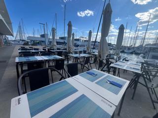 Traspàs Local Comercial a Baixador. Restaurante junto al mar listo para trabajar ya