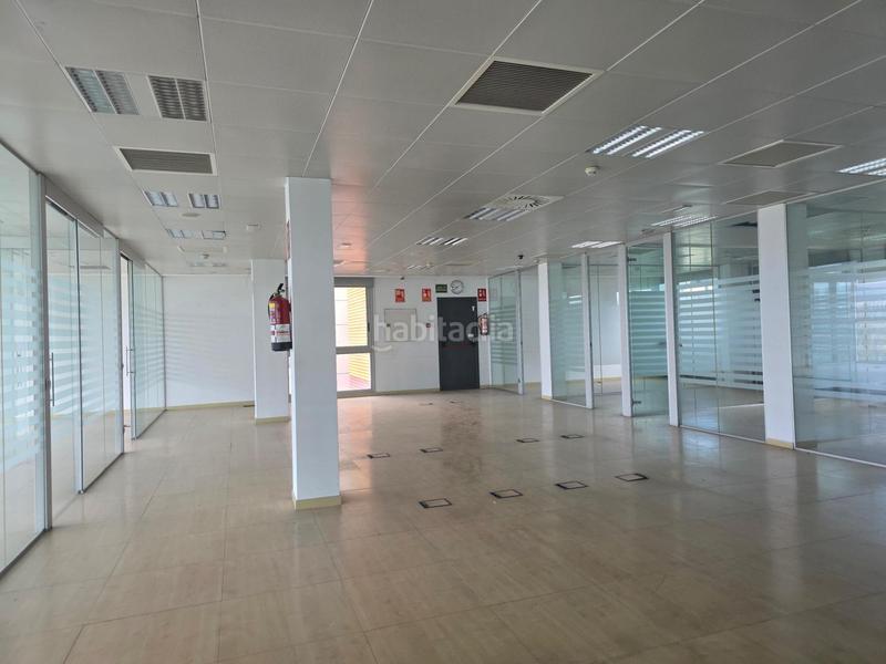 Foto 566a1abf-3851-411e-a933-2525b56c45c8. Location bureau avec chauffage dans Sant Cosme-La Granja Prat de Llobregat (El)