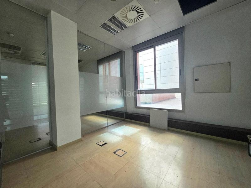 Foto 7e01b90f-cb7f-4c08-bbad-6064990b25a2. Location bureau avec chauffage dans Sant Cosme-La Granja Prat de Llobregat (El)