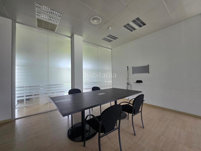 Foto ab194587-801d-45b1-b7de-8b53794e8c2f. Location bureau avec chauffage dans Sant Cosme-La Granja Prat de Llobregat (El)